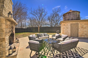 Bohemian Escape with Patio 2 Blocks to Main St